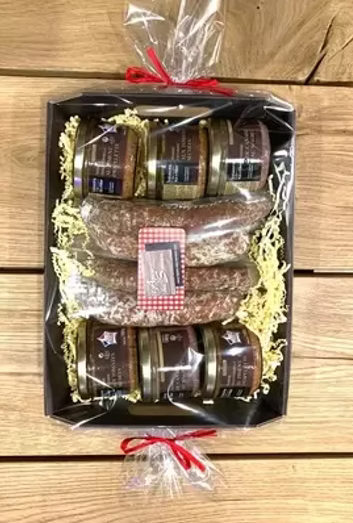 Panier gourmand 6 Terrines & 5 saucissons