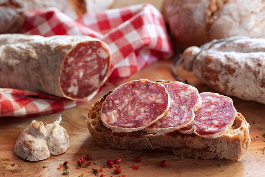 Saucissons, terrines et paniers garnis
